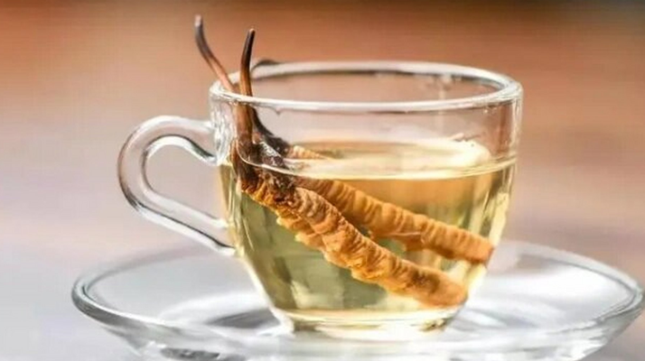 十根冬蟲(chóng)夏草泡多少酒